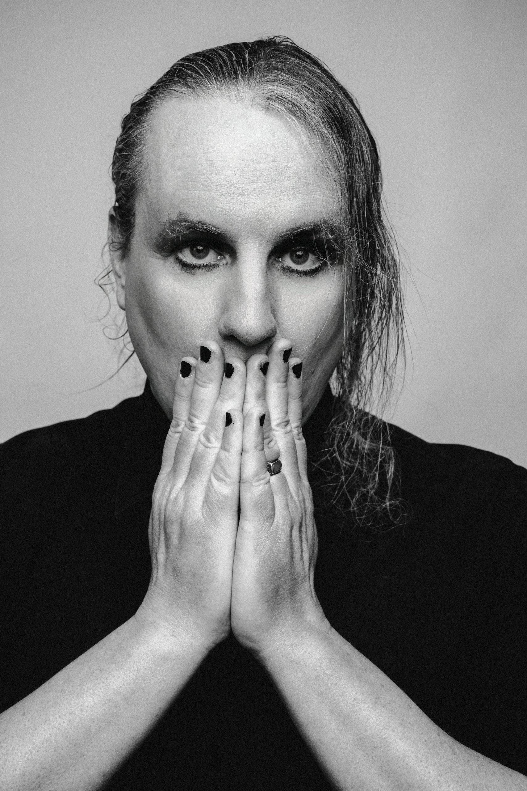 Foto von Martin Strasser - Sänger und Gitarrist der Four Imaginary Boys - The Cure Tribute Band 